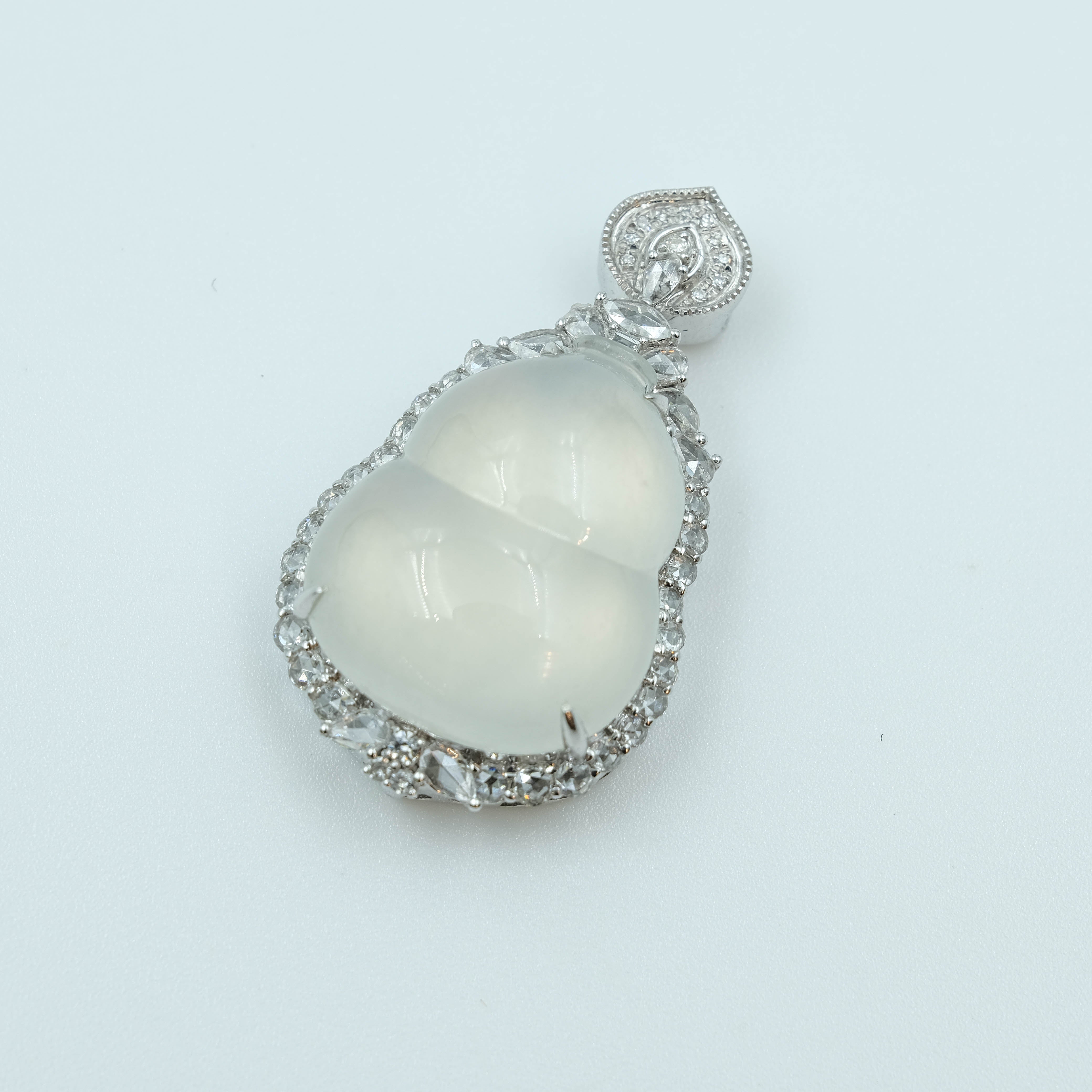 HuLu Pendant Jadeite No Color Translucent Grade A 18K White Gold Inlay