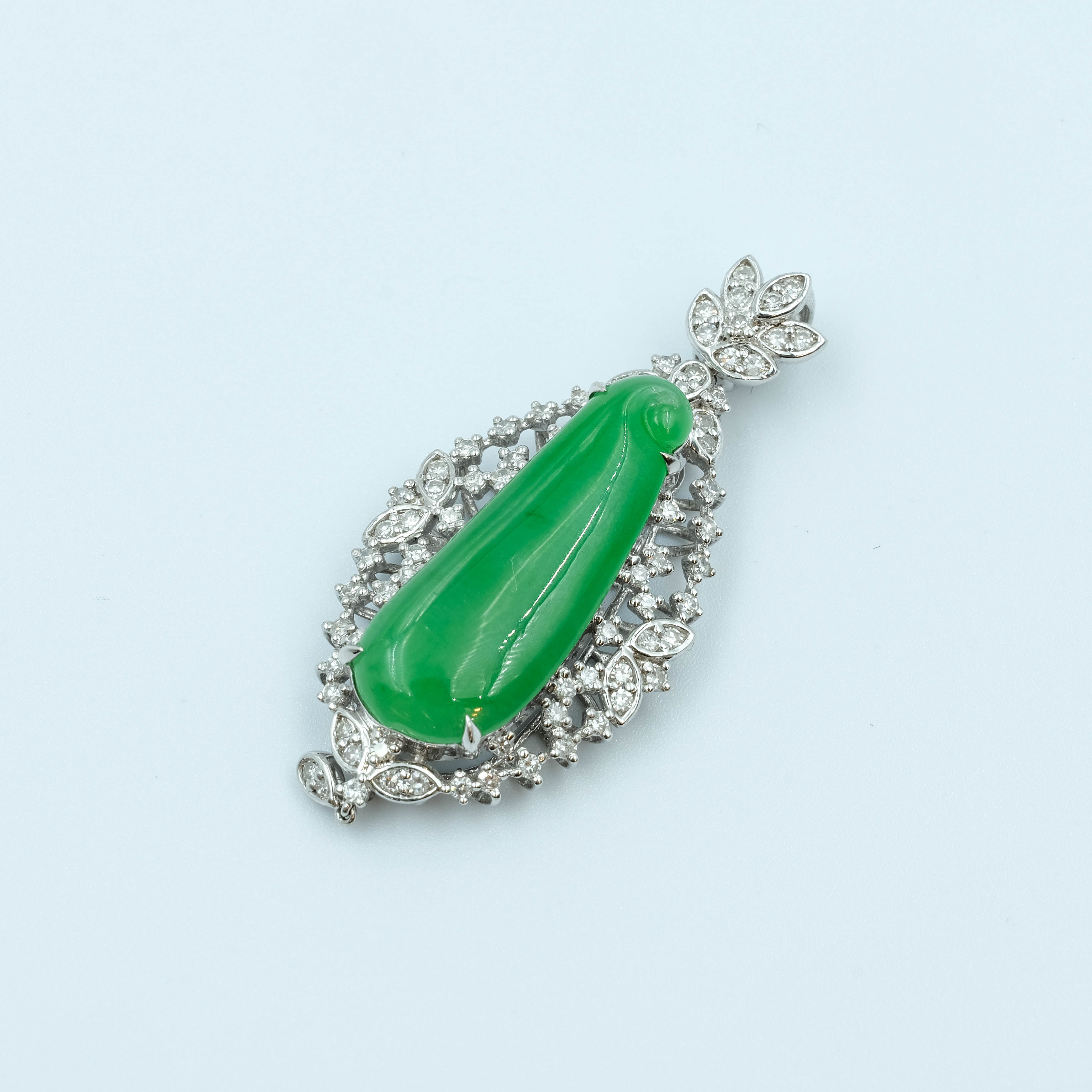 FuGua Pendant Jadeite Jade Green Translucent Grade A 18K White Gold Inlay