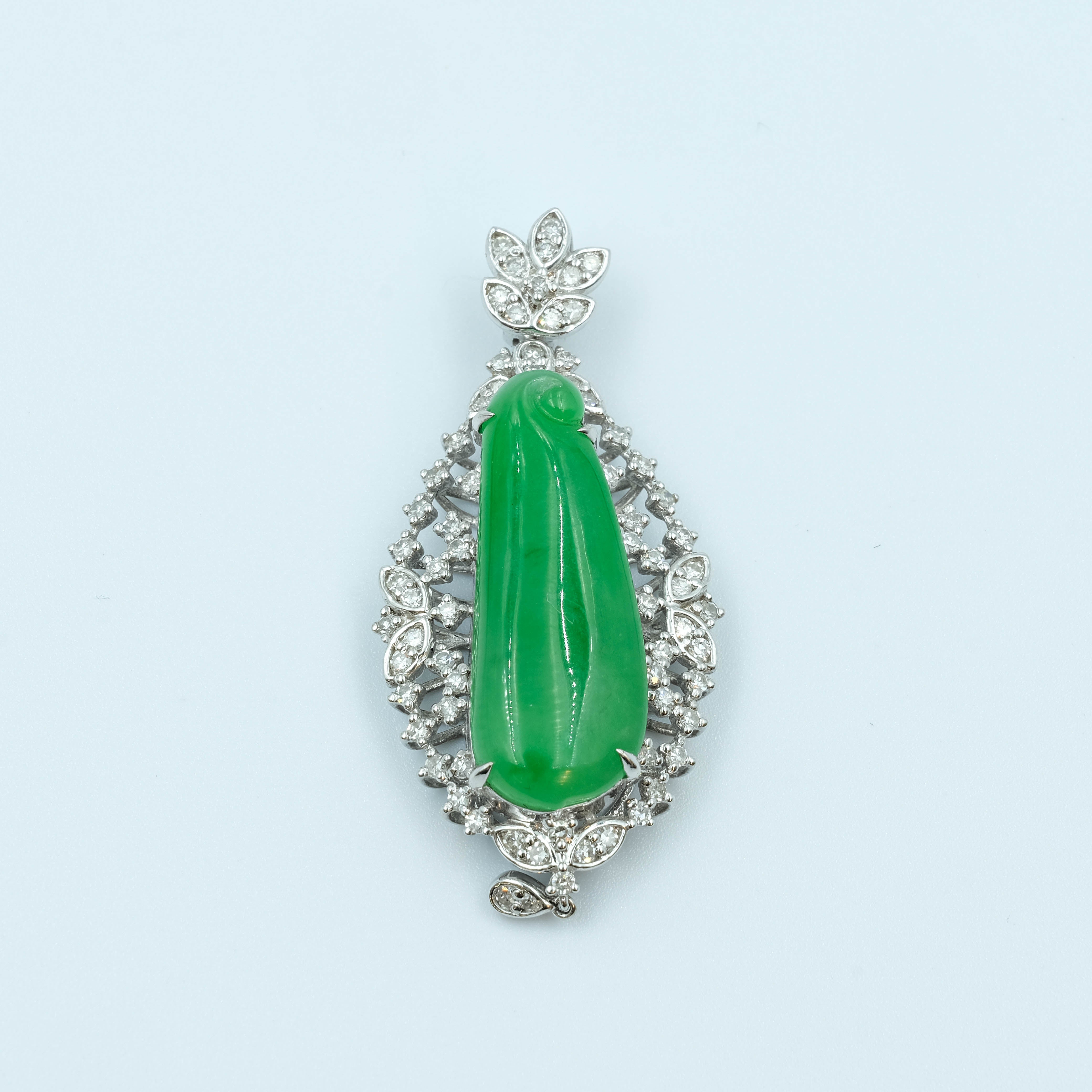 FuGua Pendant Jadeite Jade Green Translucent Grade A 18K White Gold Inlay