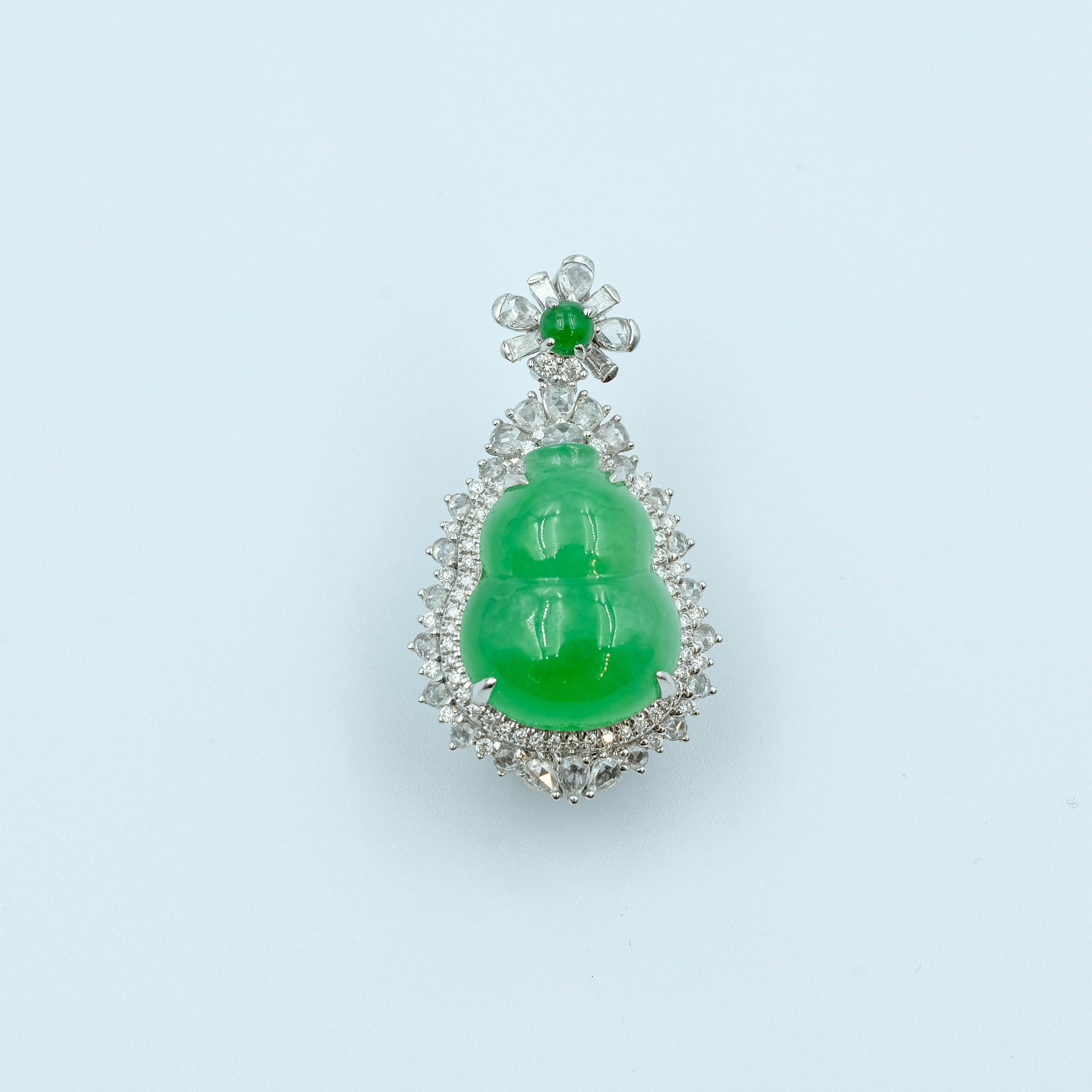 HuLu Pendant Jadeite Jade Vivid Green Translucent Grade A 18K White Gold Inlay