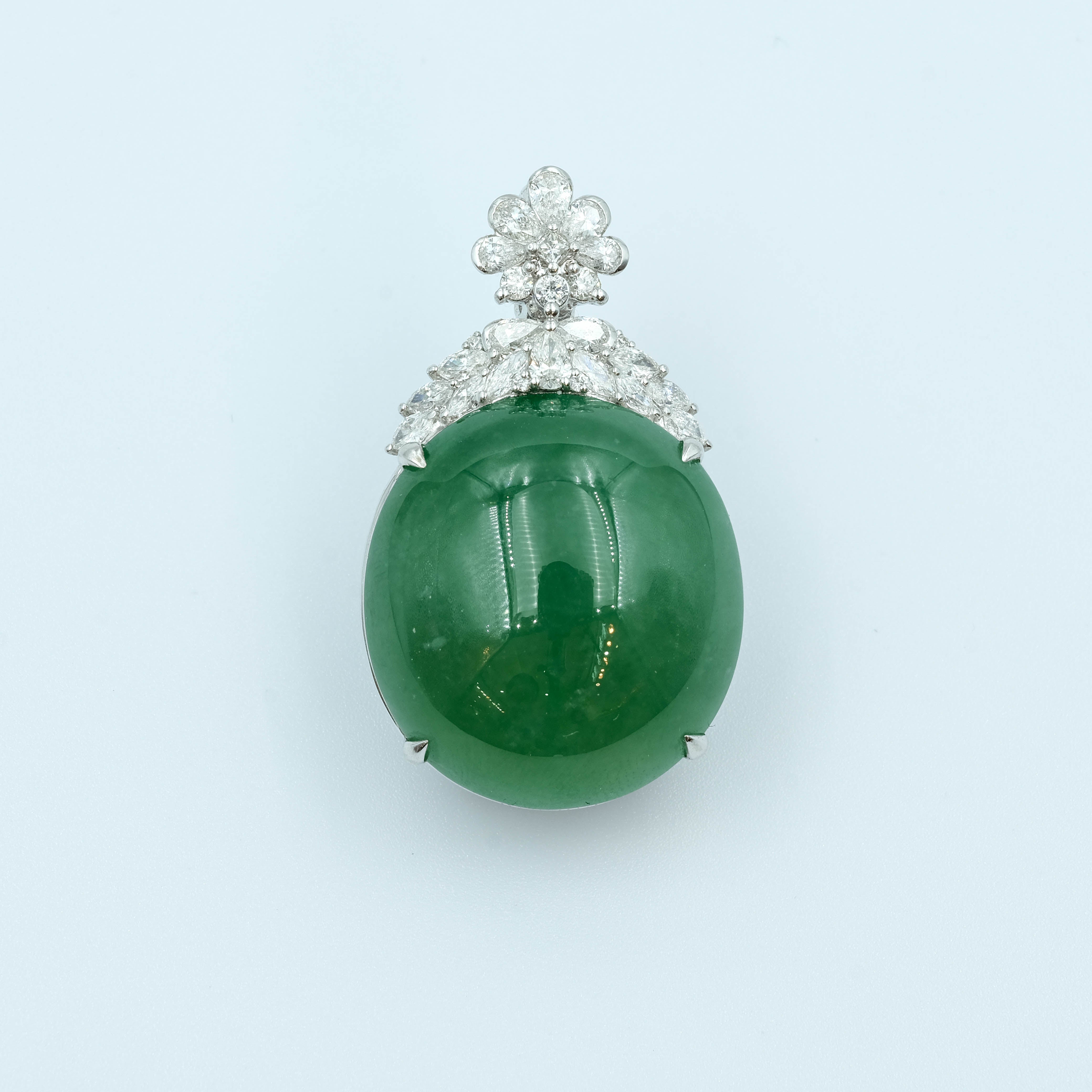 Oval Pendant Jadeite Imperial Green Grade A 18K White Gold Inlay