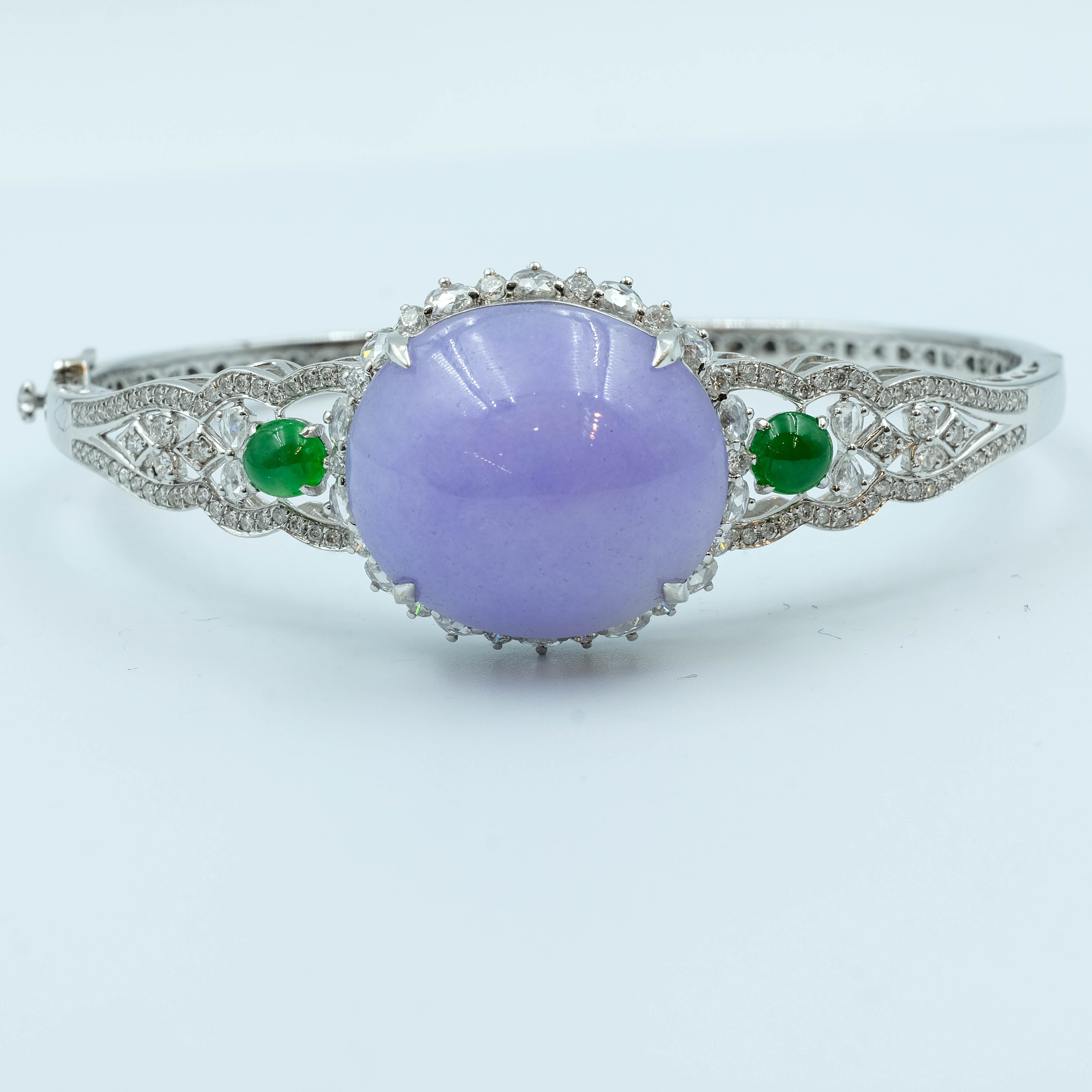 Oval Shape Jadeite Bangle Lavender Green 18k White Gold Natural Diamond Inlay 2