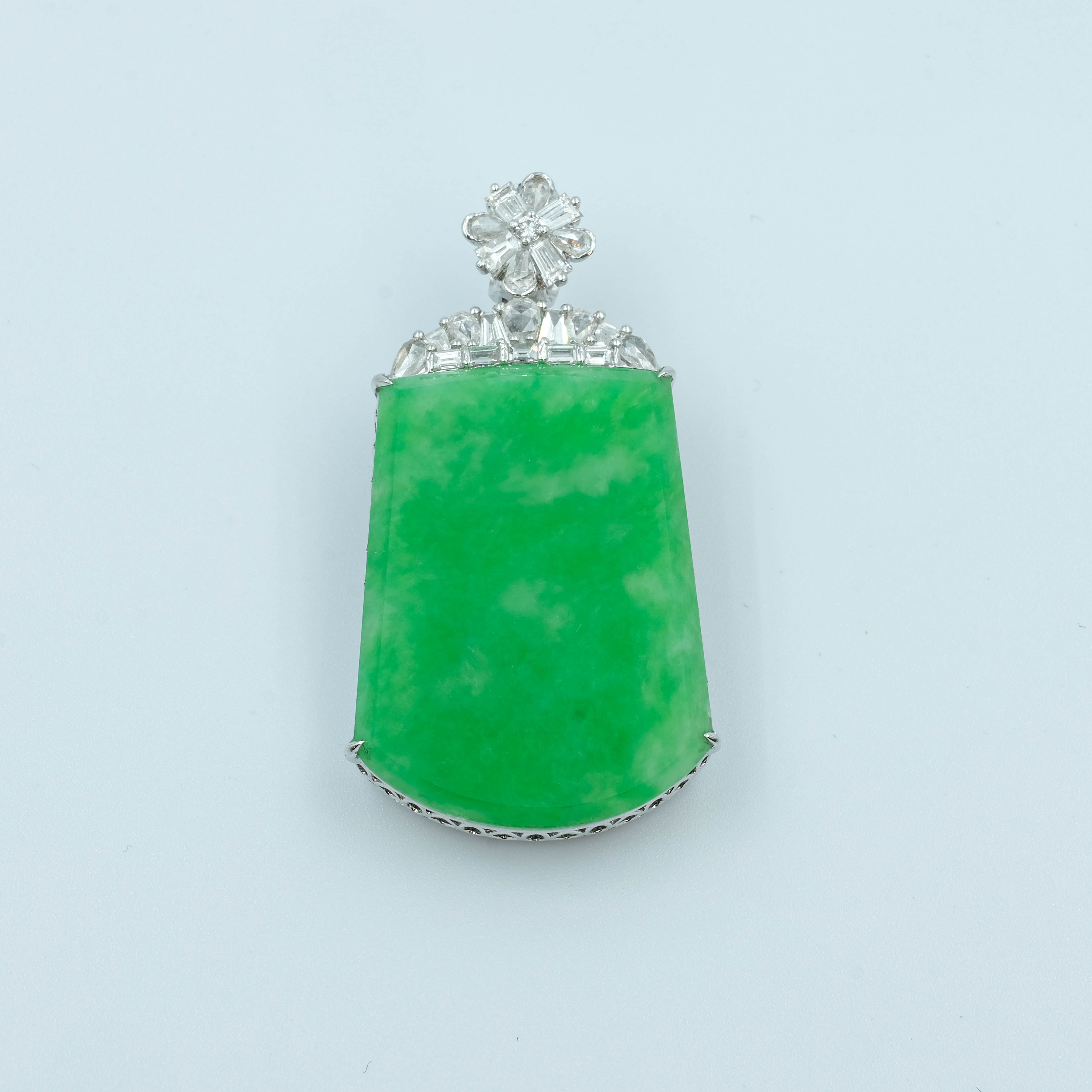 WuShiPai Pendant Jadeite Jade Sweet Green Grade A 18K White Gold Inlay